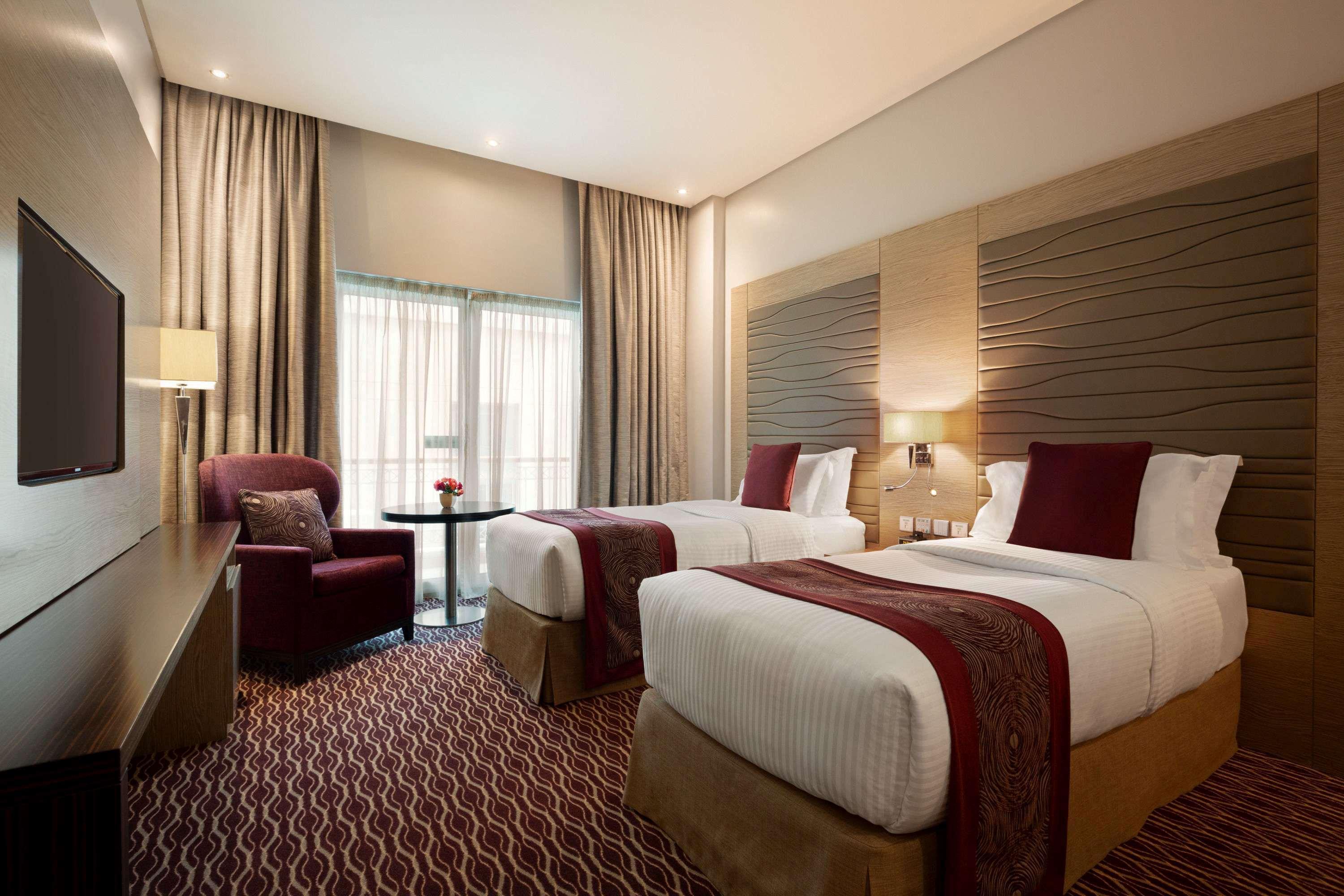 Ramada By Wyndham Manama City Centre Ngoại thất bức ảnh