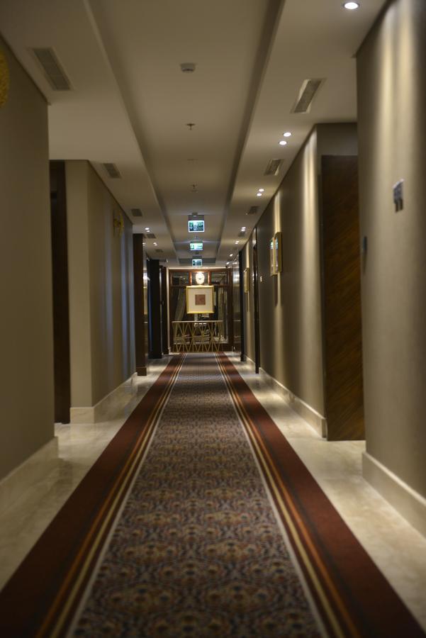 Ramada By Wyndham Manama City Centre Ngoại thất bức ảnh