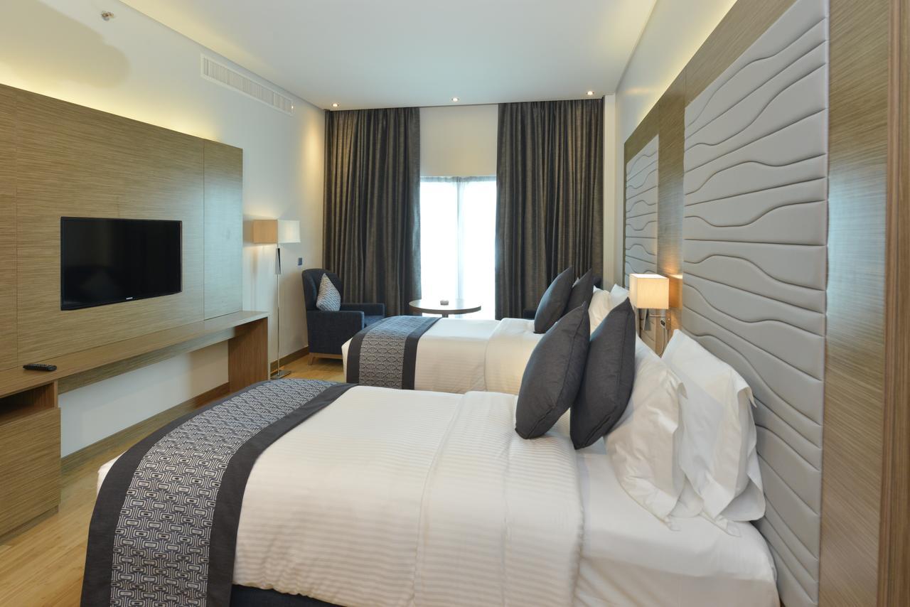 Ramada By Wyndham Manama City Centre Ngoại thất bức ảnh